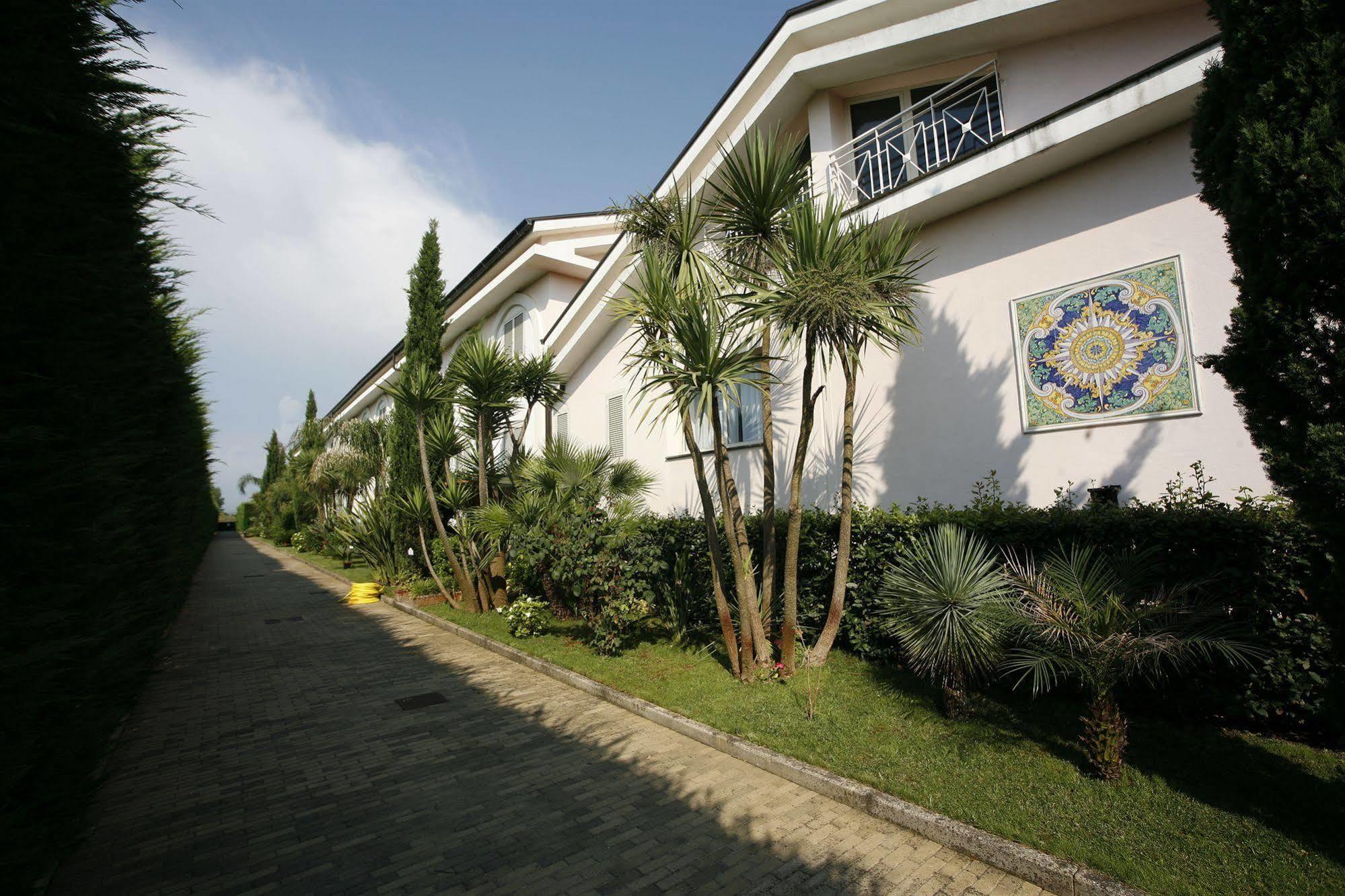 Hotel Leucosya Marina Di Casal Velino Dış mekan fotoğraf