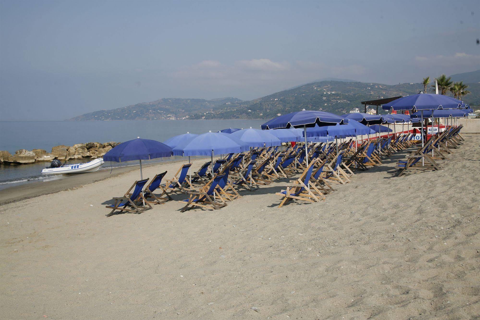 Hotel Leucosya Marina Di Casal Velino Dış mekan fotoğraf