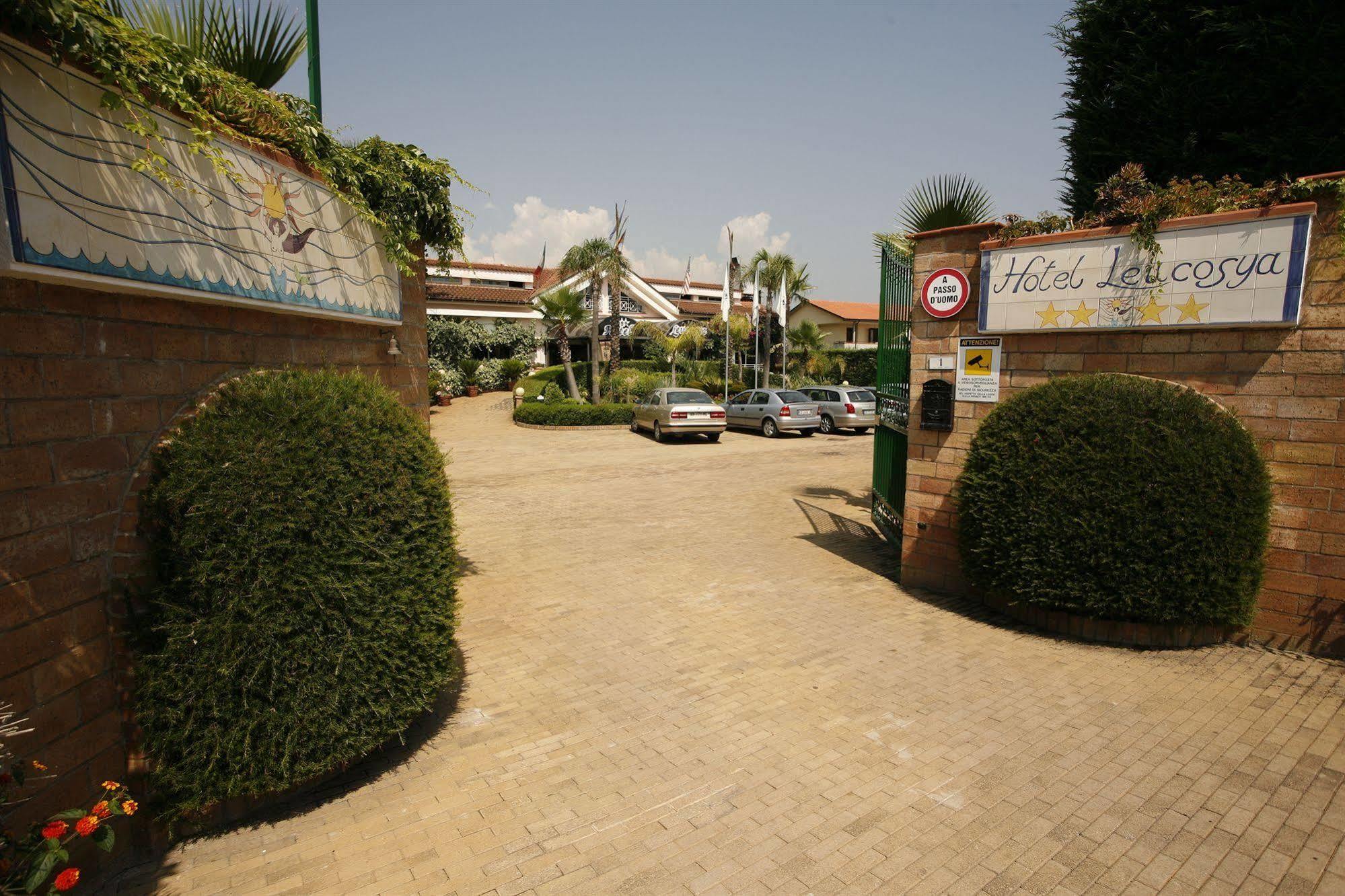 Hotel Leucosya Marina Di Casal Velino Dış mekan fotoğraf